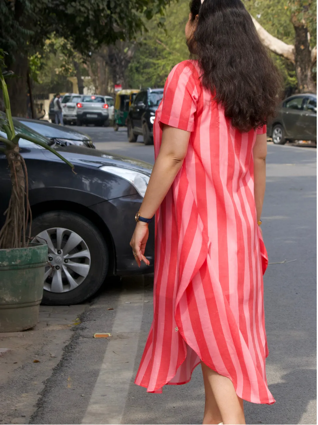 Asymmetrical dress in red and pink stripe cotton blend