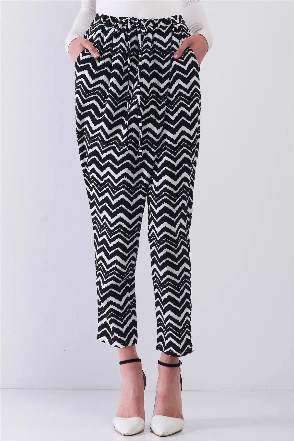 Black Zigzag Print High-Waisted Pegged Pants