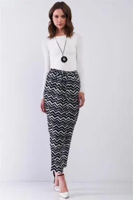 Black Zigzag Print High-Waisted Pegged Pants