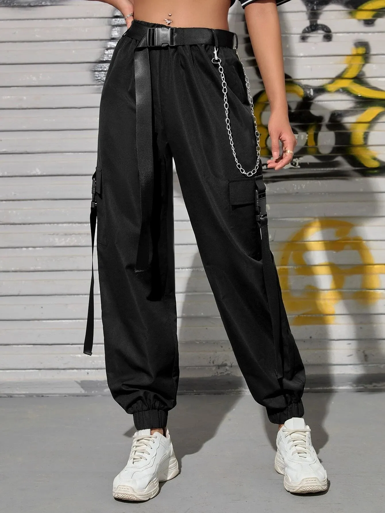 Chain Detail Buckled Belted Cargo Pant