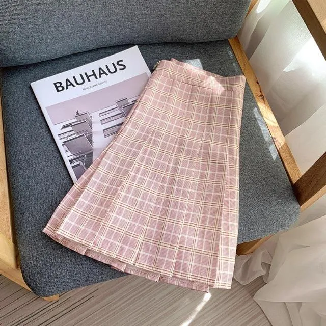 Essential High Waisted Pleated Plaid Skirts