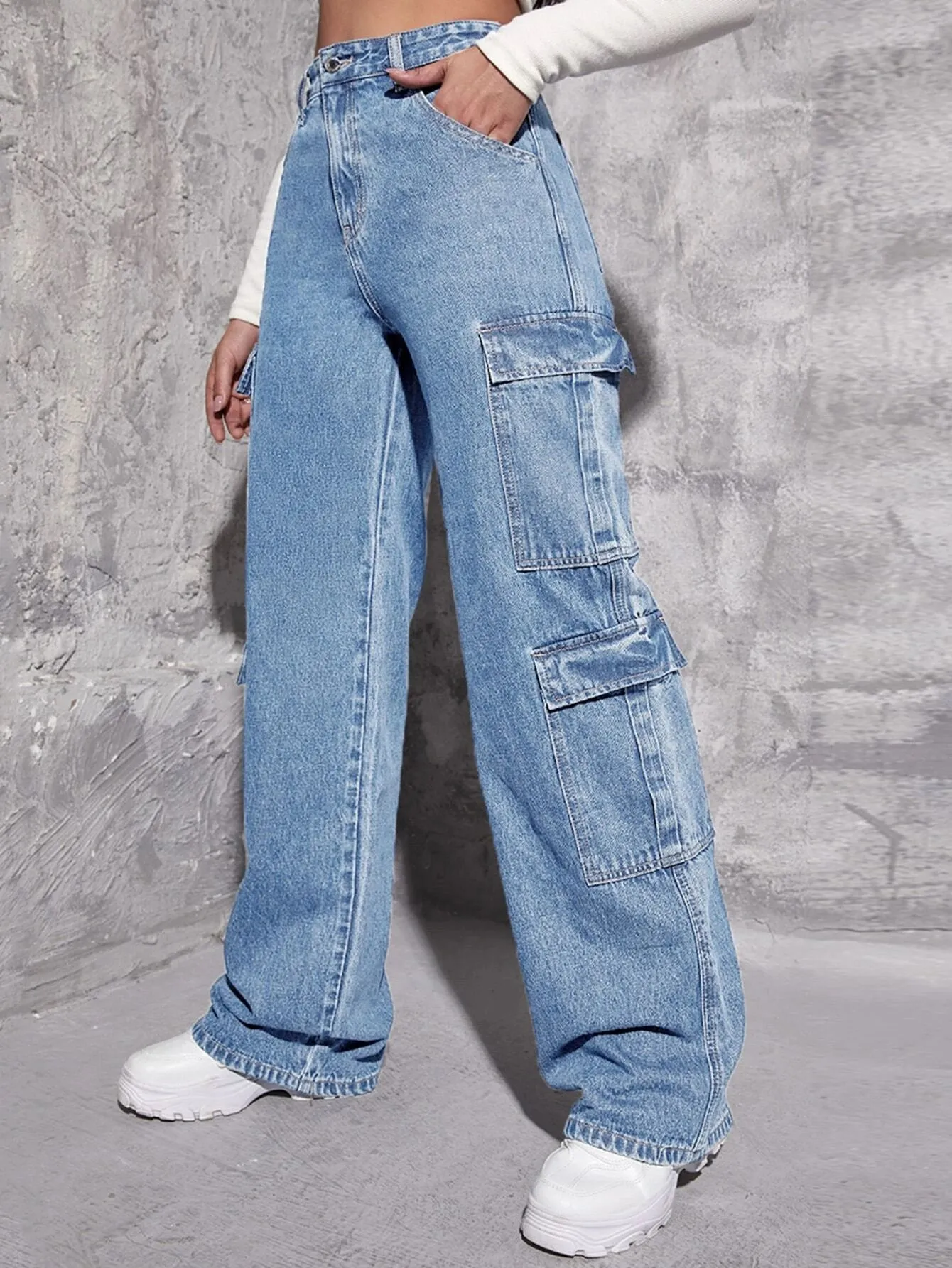 Flap Pocket Boyfriend Jeans