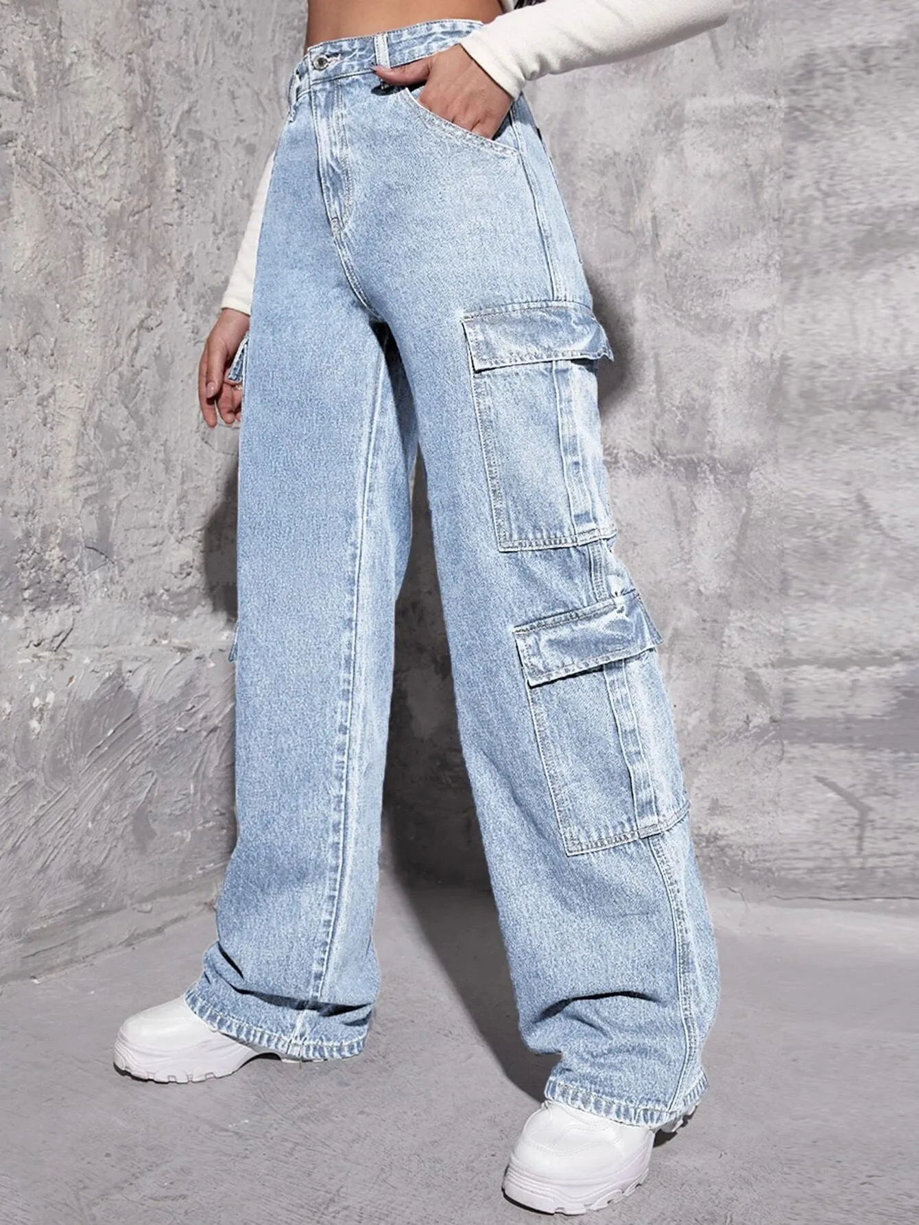 Flap Pocket Boyfriend Jeans