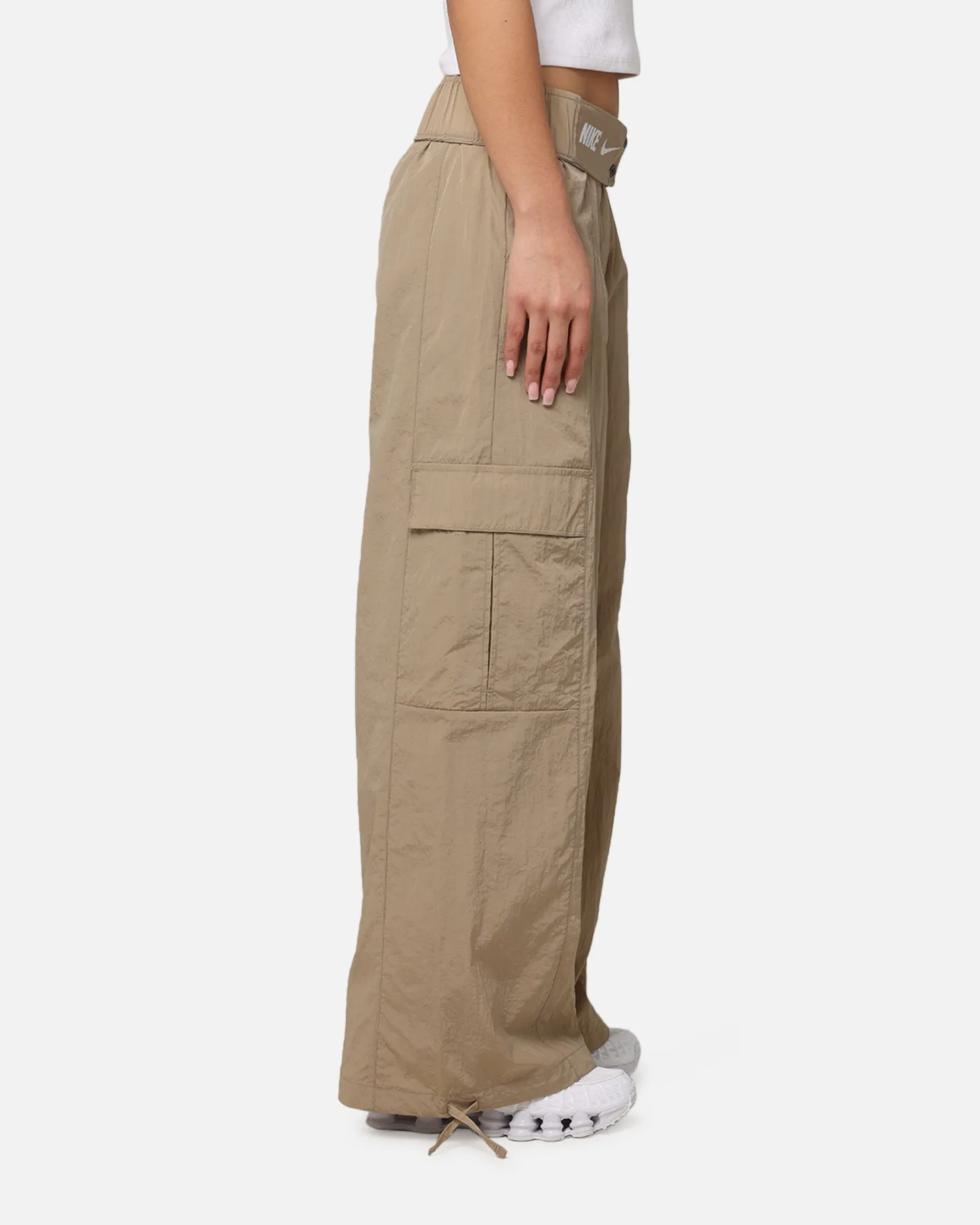 Nike Women's Sportswear High Waisted Woven Cargo Pants Khaki/Black