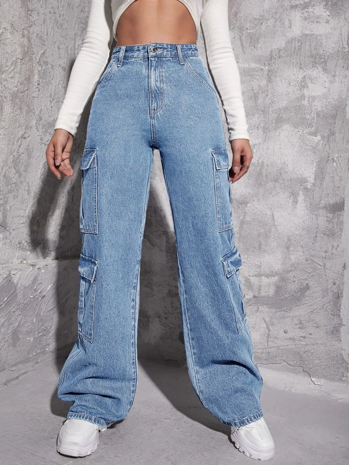 Plain Zipper Fly Flap Pocket Jeans