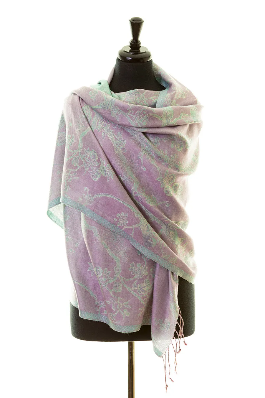 Shawl in Lilac