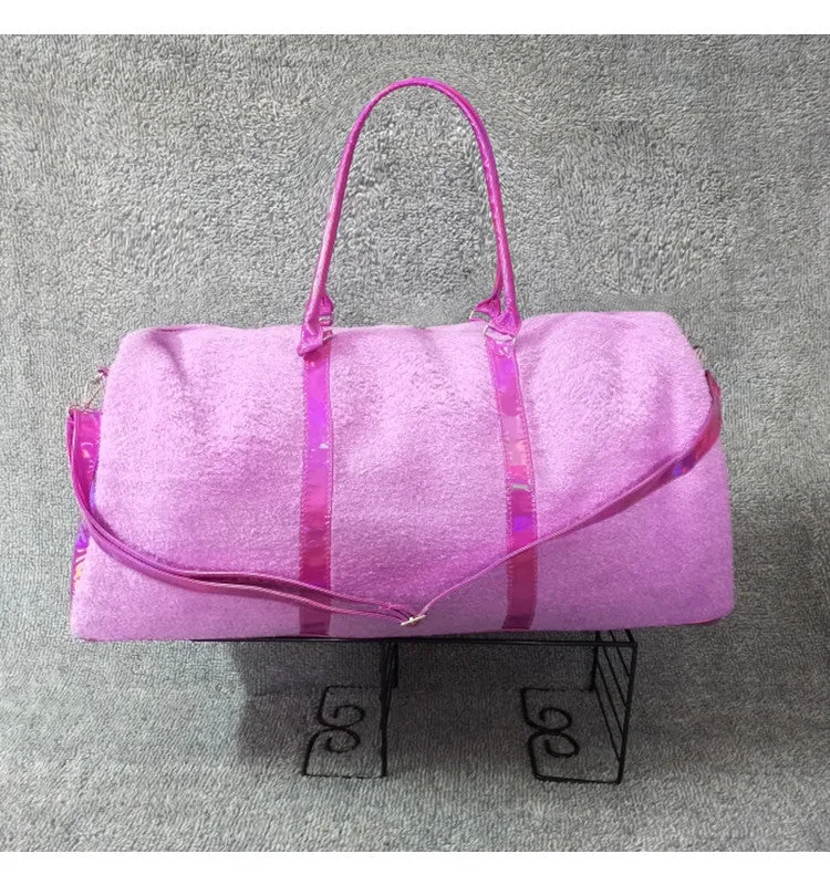 Wholesale Fluffy Excursion Bag